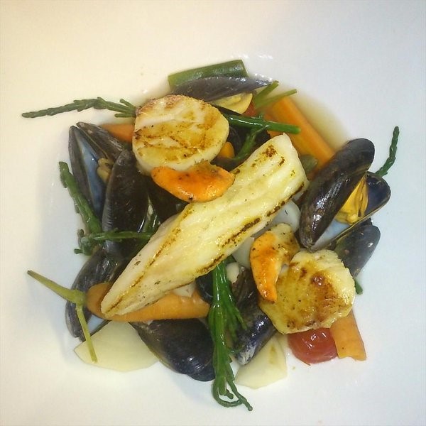 Turbot & Scallops with Mussel Broth- Fishbox Recipe